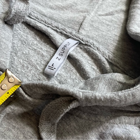 Z Supply Women's Large Gray Zip Up Hoodie - Picture 5 of 9